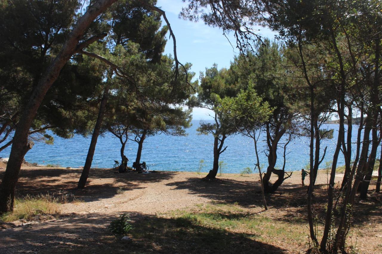 Apartments Blue Sea Mali Losinj Bagian luar foto