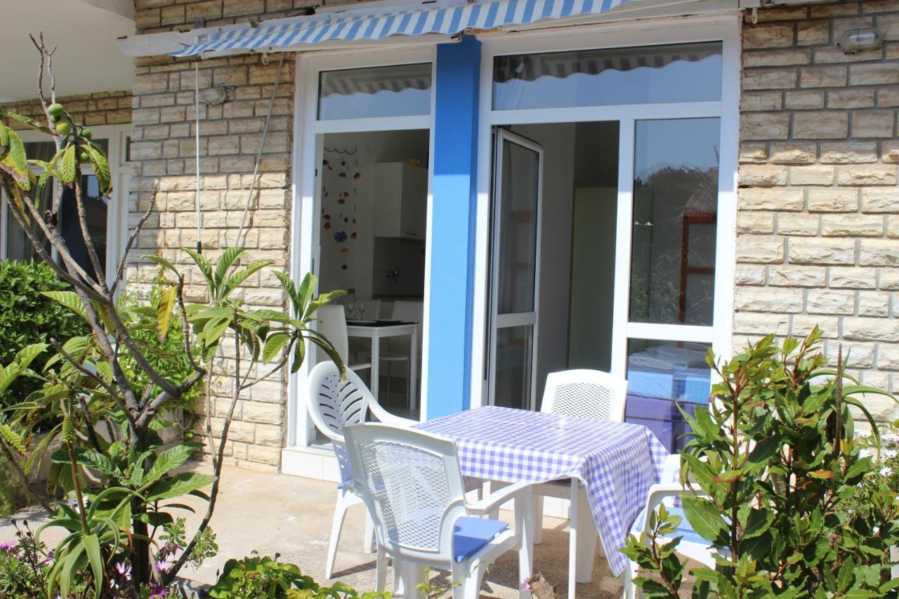 Apartments Blue Sea Mali Losinj Bagian luar foto