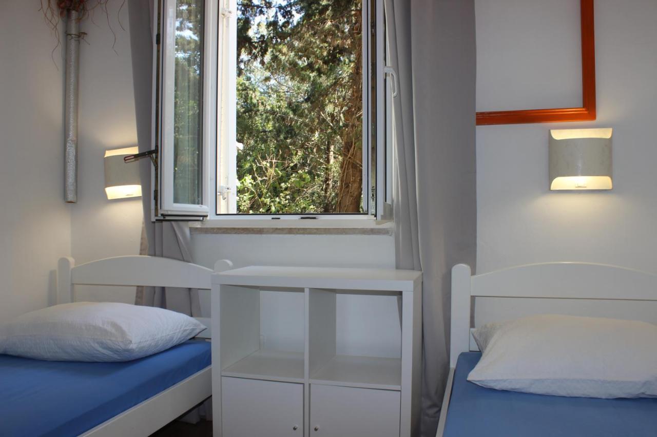 Apartments Blue Sea Mali Losinj Bagian luar foto